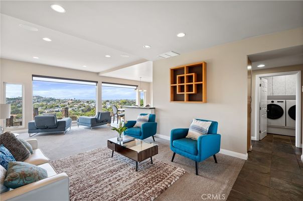 Interior, Living room, Pendant Lights, Recessed Lighting, Utility Closets, Washer