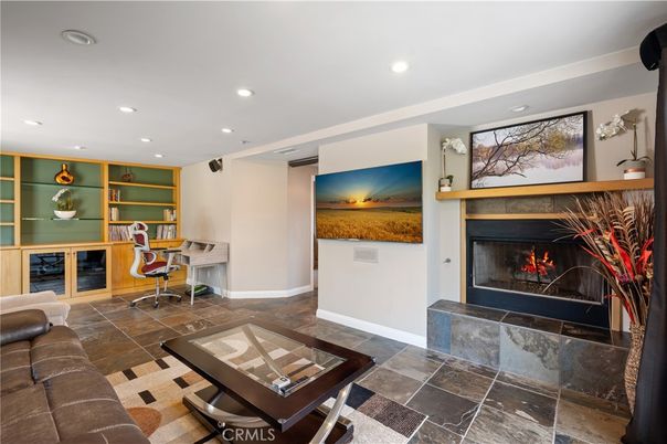 Fireplace, Interior, Recessed Lighting