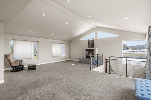 Fireplace, Interior, Recessed Lighting