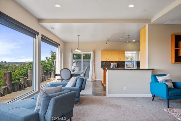 Dining room, Interior, Kitchen, Pendant Lights, Recessed Lighting