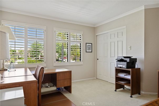 Home Office, Interior