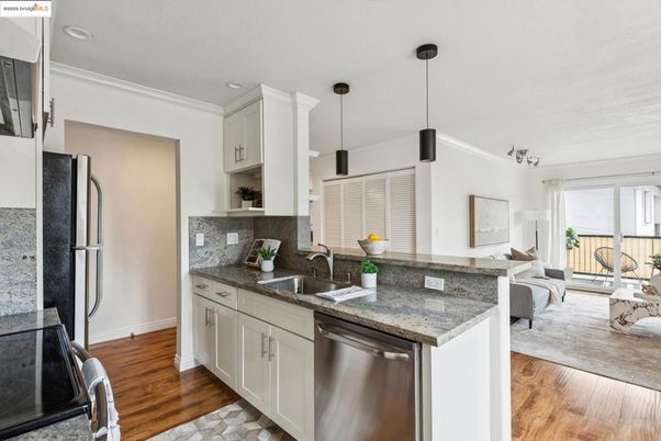 Interior, Kitchen, Living room, Pendant Lights, Recessed Lighting, Stainless Steel Appliances, Wood Texture Flooring