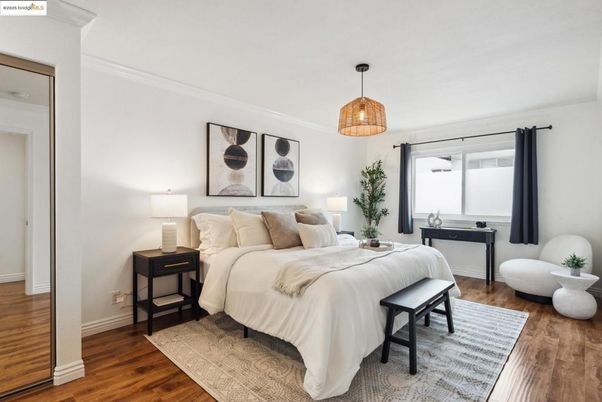 Bedroom, Interior, Pendant Lights, Wood Texture Flooring