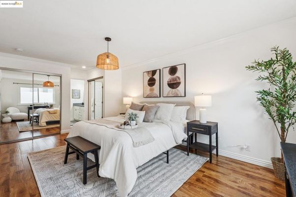 Bedroom, Interior, Pendant Lights, Recessed Lighting, Wood Texture Flooring