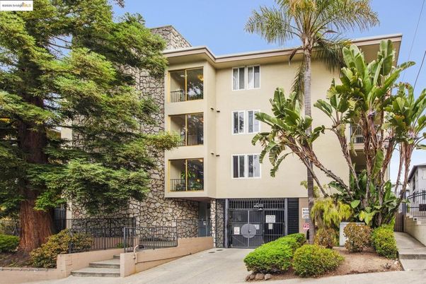 Exterior, Facade, Condo Building