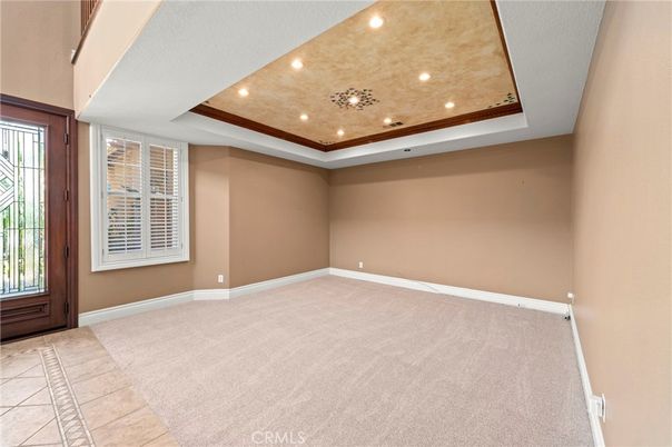 Empty room, Interior, Recessed Lighting