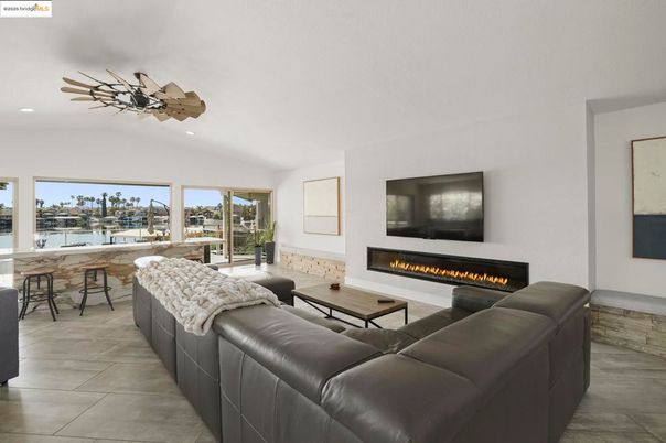 Fireplace, Interior, Living room, Recessed Lighting