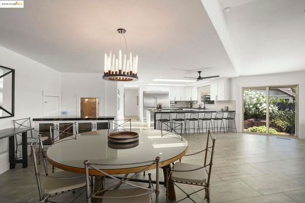 Dining room, Interior, Kitchen, Pendant Lights, Recessed Lighting