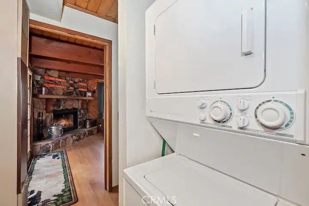 Fireplace, Interior, Utility Closets, Washer, Wood Texture Flooring
