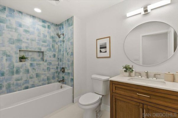 Bathroom, Interior, Recessed Lighting