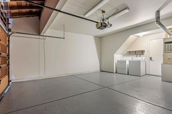 Garage, Interior, Washer