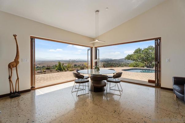Dining room, Interior, Pendant Lights
