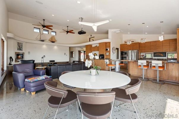 Dining room, Interior, Kitchen, Living room, Pendant Lights, Recessed Lighting, Stainless Steel Appliances