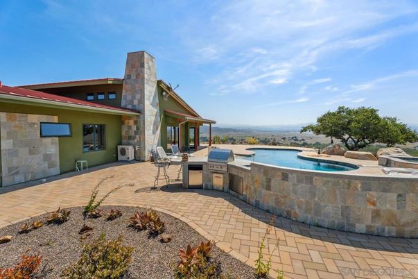 Exterior, Pool, Water