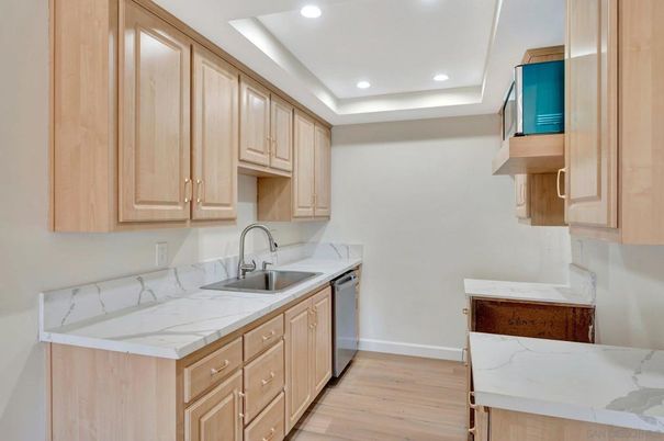 Interior, Kitchen, Recessed Lighting, Wood Texture Flooring