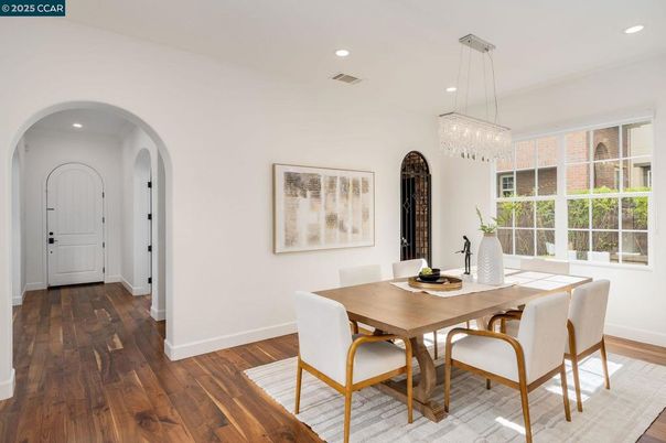 Chandelier, Dining room, Interior, Recessed Lighting, Wood Texture Flooring