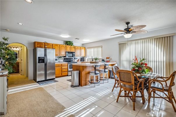 Dining room, Interior, Kitchen, Recessed Lighting, Stainless Steel Appliances