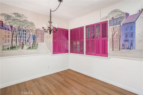 Chandelier, Empty room, Interior, Wood Texture Flooring