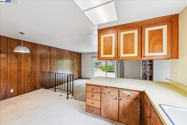 Interior, Pendant Lights, Wooden Walls