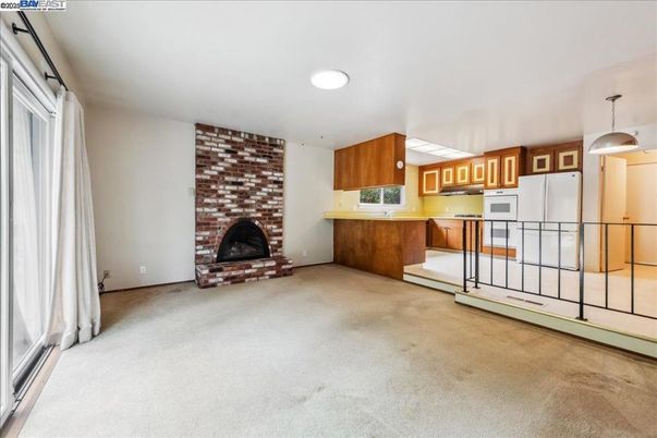 Empty room, Fireplace, Interior, Kitchen, Pendant Lights, Recessed Lighting