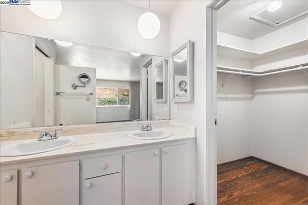 Bathroom, Dual Sink Vanities, Interior, Pendant Lights, Wood Texture Flooring