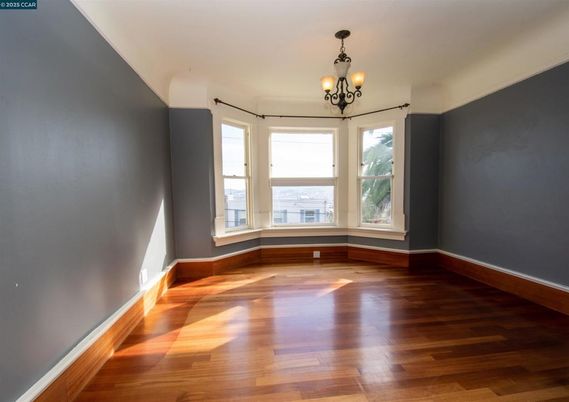 Chandelier, Empty room, Interior, Wood Texture Flooring