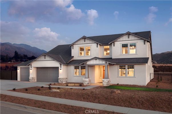Attached, Exterior, Facade, Farmhouse