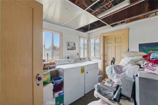 Interior, Washer