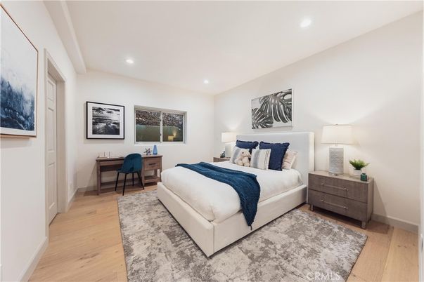 Interior, Pendant Lights, Recessed Lighting, Wood Texture Flooring