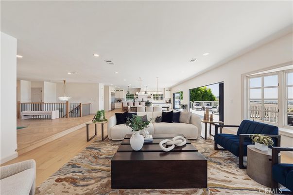Dining room, Interior, Living room, Pendant Lights, Recessed Lighting, Wood Texture Flooring