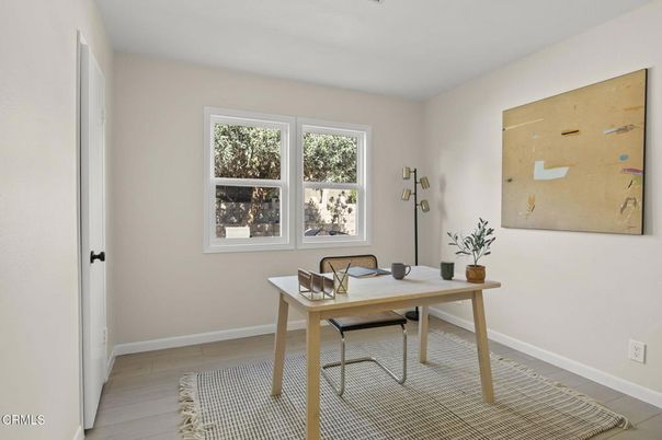 Home Office, Interior