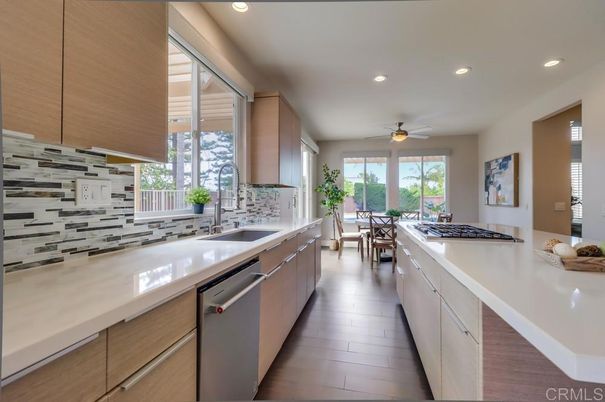 Dining room, Interior, Kitchen, Recessed Lighting, Stainless Steel Appliances, Wood Texture Flooring