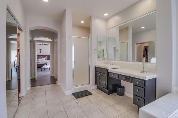 Bathroom, Interior, Recessed Lighting, Wood Texture Flooring
