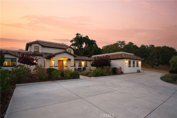Backyard, Exterior, Facade, Mediterranean