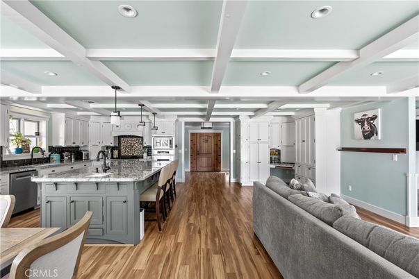Interior, Kitchen, Living room, Pendant Lights, Recessed Lighting, Wood Texture Flooring