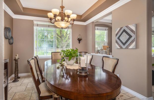Chandelier, Dining room, Interior