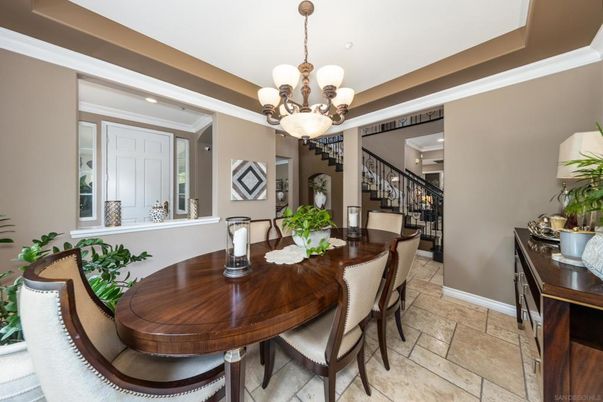Chandelier, Dining room, Interior, Recessed Lighting
