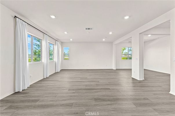 Empty room, Interior, Recessed Lighting, Wood Texture Flooring