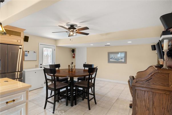 Dining room, Interior, Kitchen, Recessed Lighting