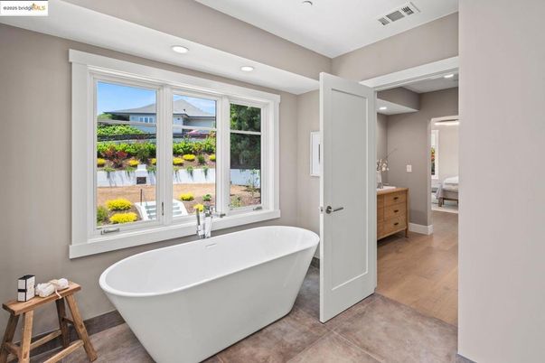 Bathroom, Free Standing Baths, Interior, Recessed Lighting, Wood Texture Flooring