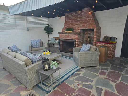 Exterior, Fireplace