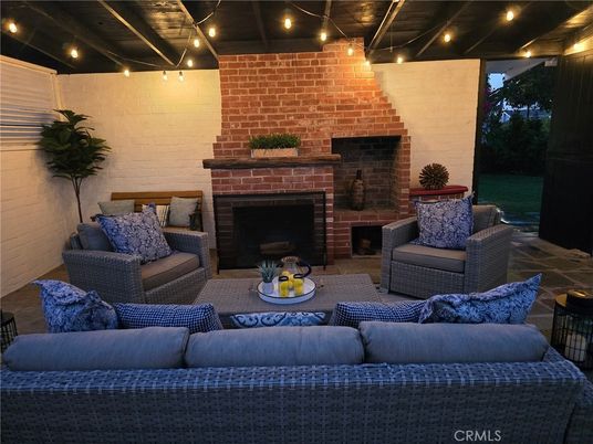 Exterior, Fireplace