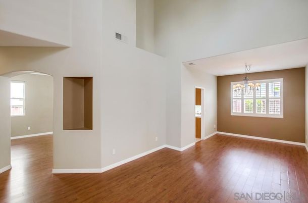 Chandelier, Empty room, Interior, Wood Texture Flooring