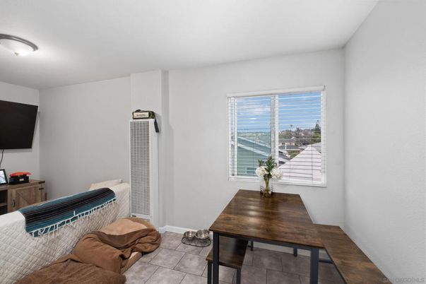 Dining room, Interior, Water