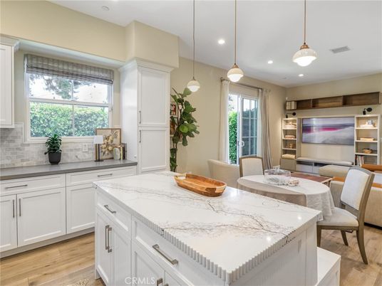 Dining room, Interior, Kitchen, Pendant Lights, Recessed Lighting, Wood Texture Flooring