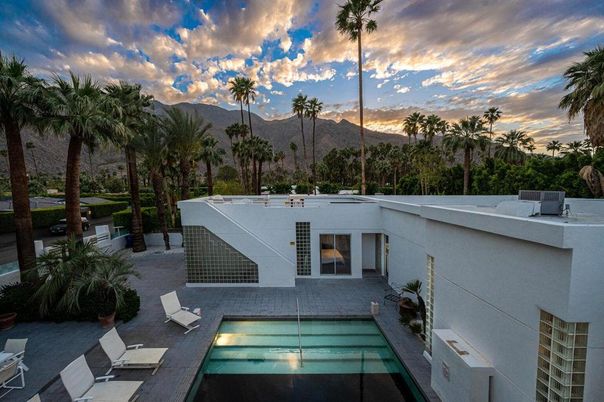 Exterior, Pool, Other