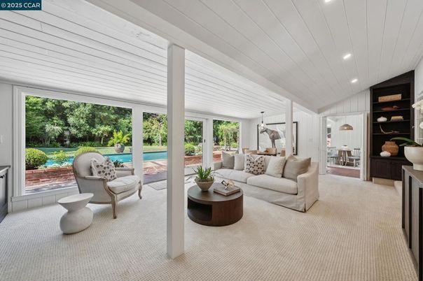 Dining room, Interior, Living room, Recessed Lighting