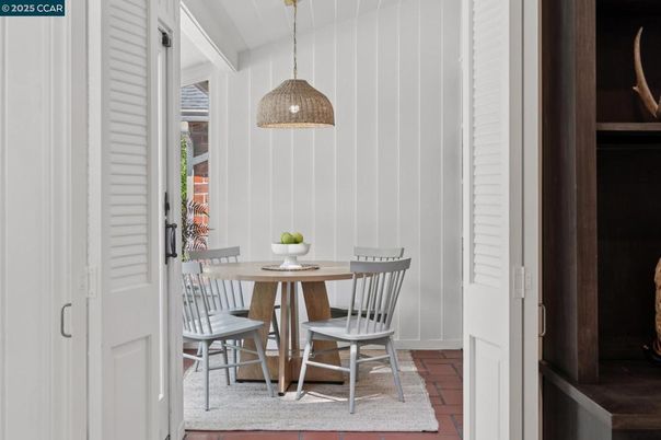 Dining room, Interior, Pendant Lights