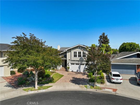 Attached, Exterior, Facade, Ranch