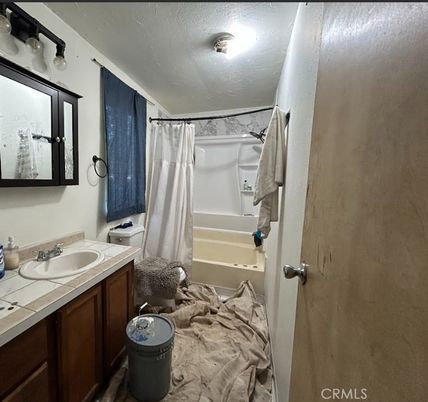 Bathroom, Interior, Tile Countertops
